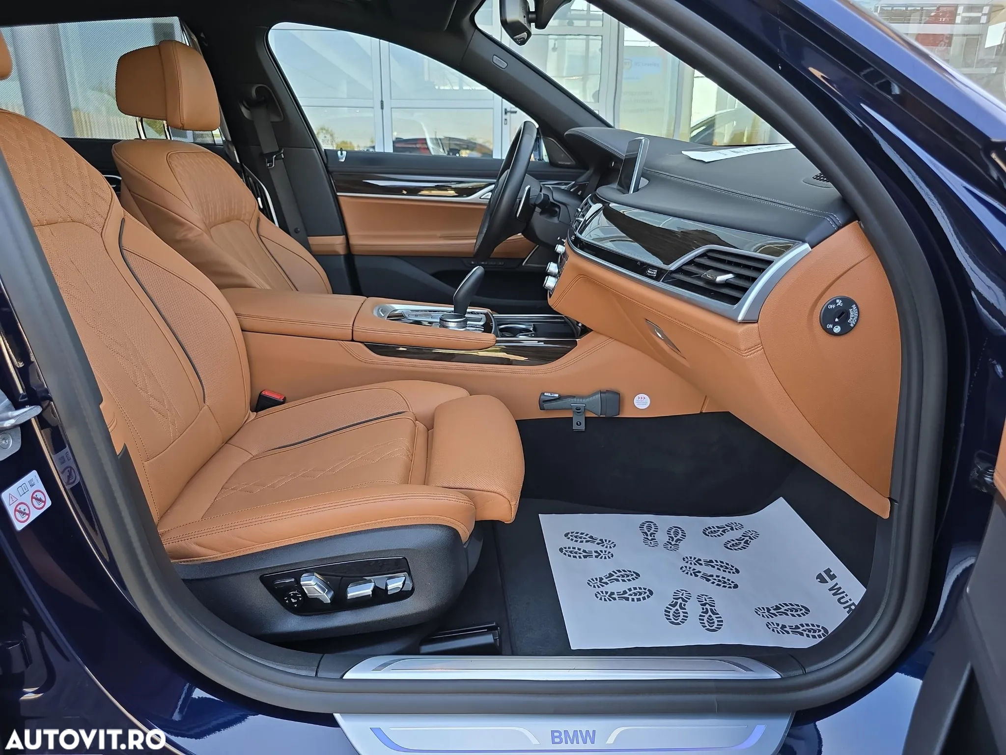 BMW Seria 7 745Le AT PHEV - 31