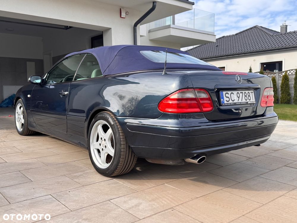 Mercedes-Benz CLK - 15