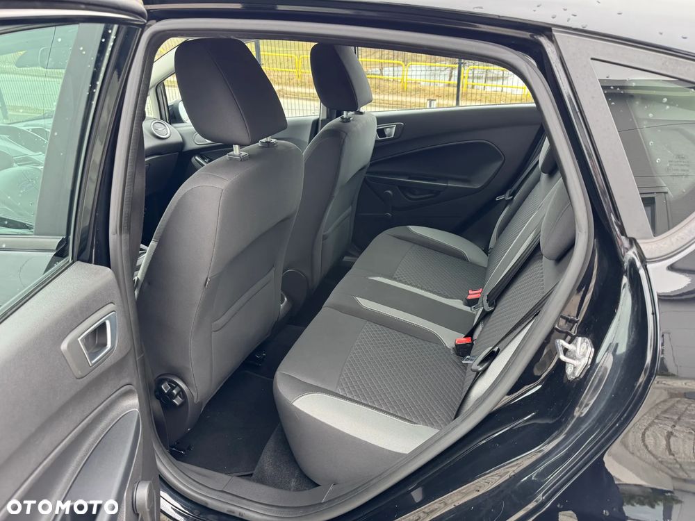 Ford Fiesta - 15