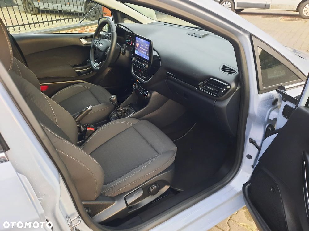 Ford Fiesta 1.0 EcoBoost S&S TITANIUM X - 14