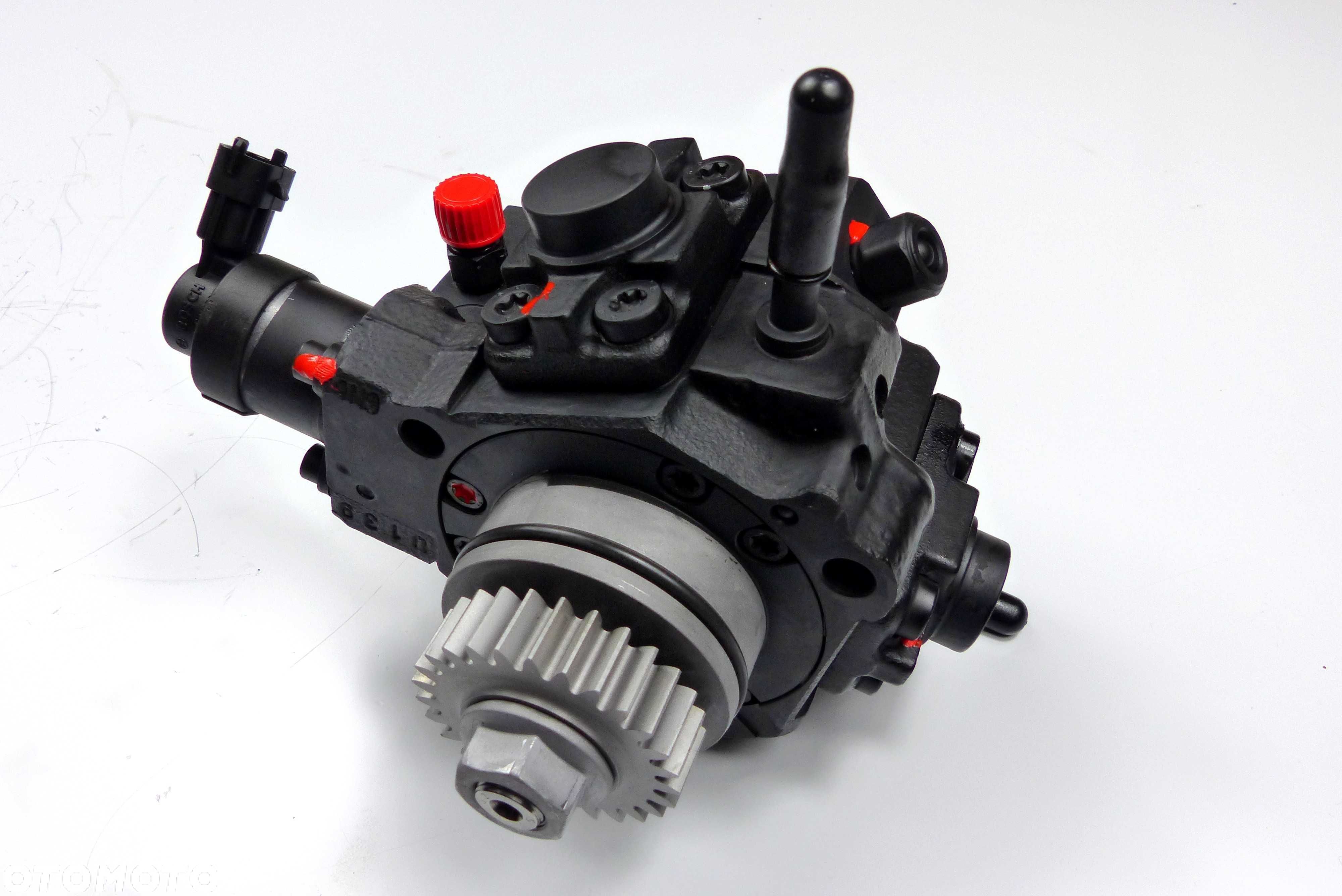 Pompa Wtryskowa Bosch 0.445.010.439 Mercedes 1.6 REGENEROWANA - 1