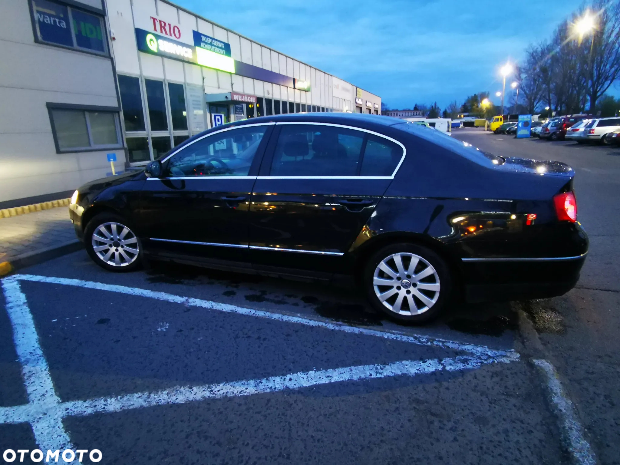 Volkswagen Passat 2.0 TDI Comfortline DSG - 14
