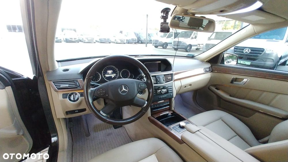 Mercedes-Benz Klasa E 250 CDI 4-Matic Elegance - 2