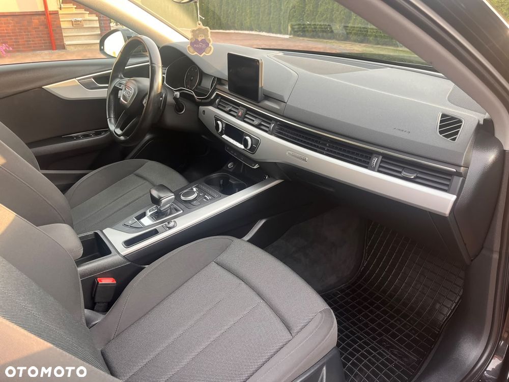 Audi A4 Avant 2.0 TDI S tronic quattro - 20
