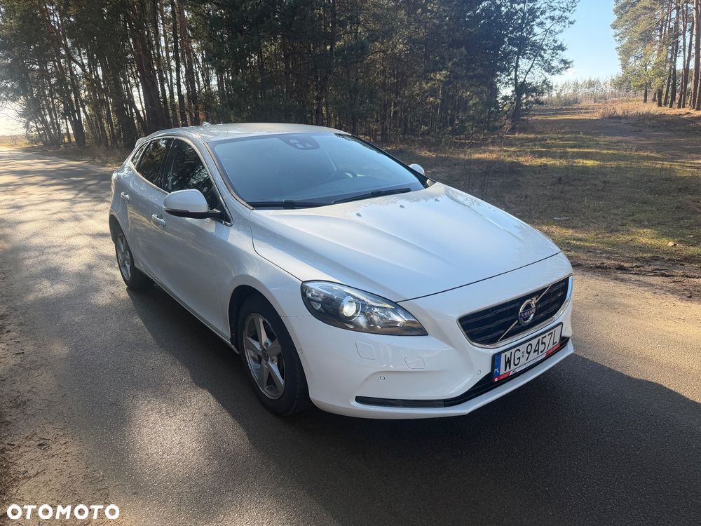 Volvo V40 D3 Momentum - 27