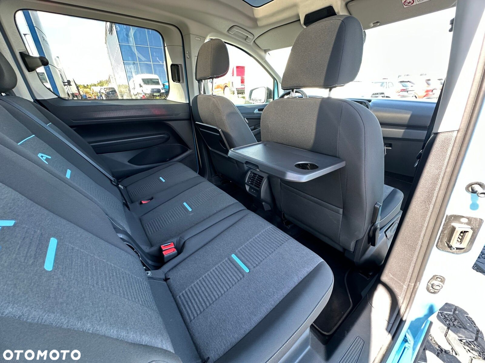 Ford Tourneo Connect Grand - 14