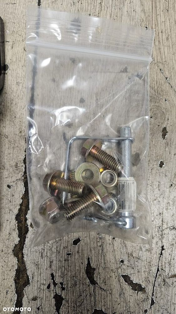 Oryginalny zestaw haka tył Can-Am Outlander Renegade 715000275 / 715000325 - 2