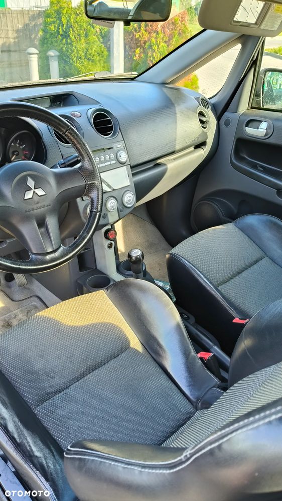 Mitsubishi Colt 1.5 Intense - 4