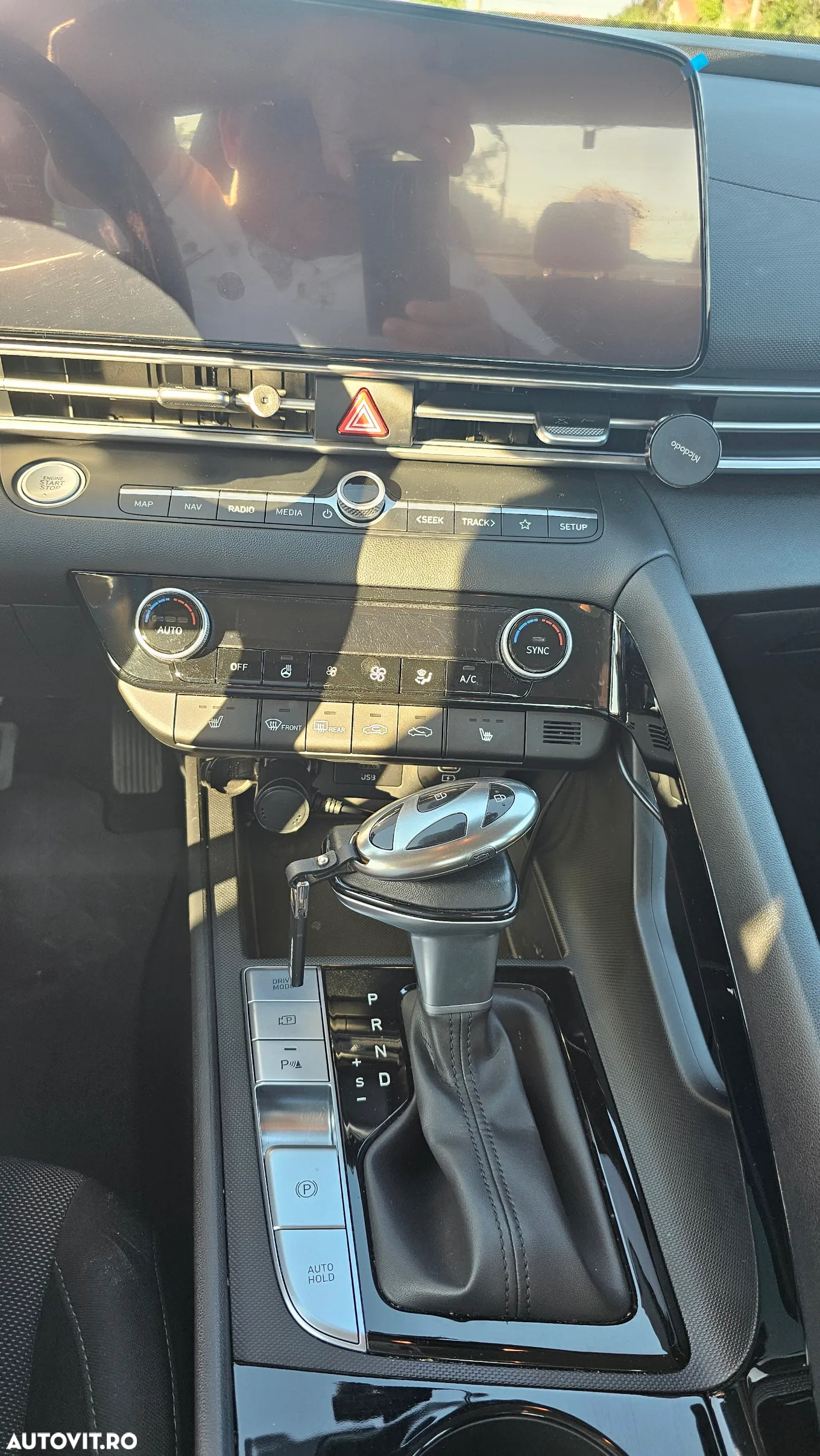 Hyundai Elantra 1.6 l 123 CP CVT Highway - 13