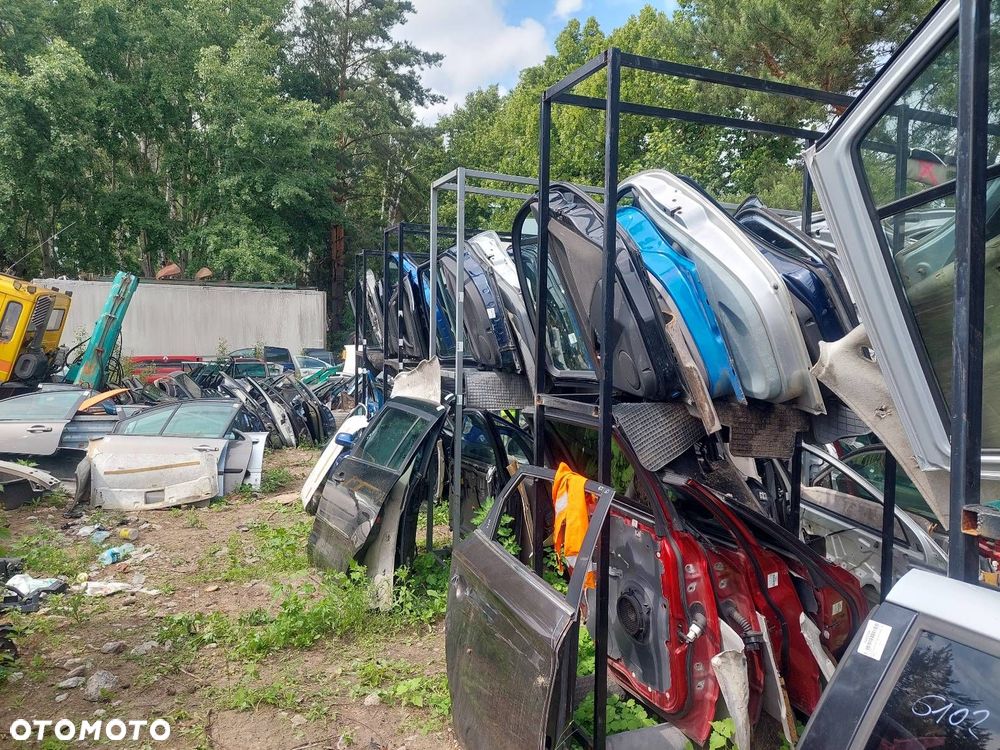 DRZWI KOMPLETNE PRAWY TYŁ KIA CARENS IV LIFT K7N - 19