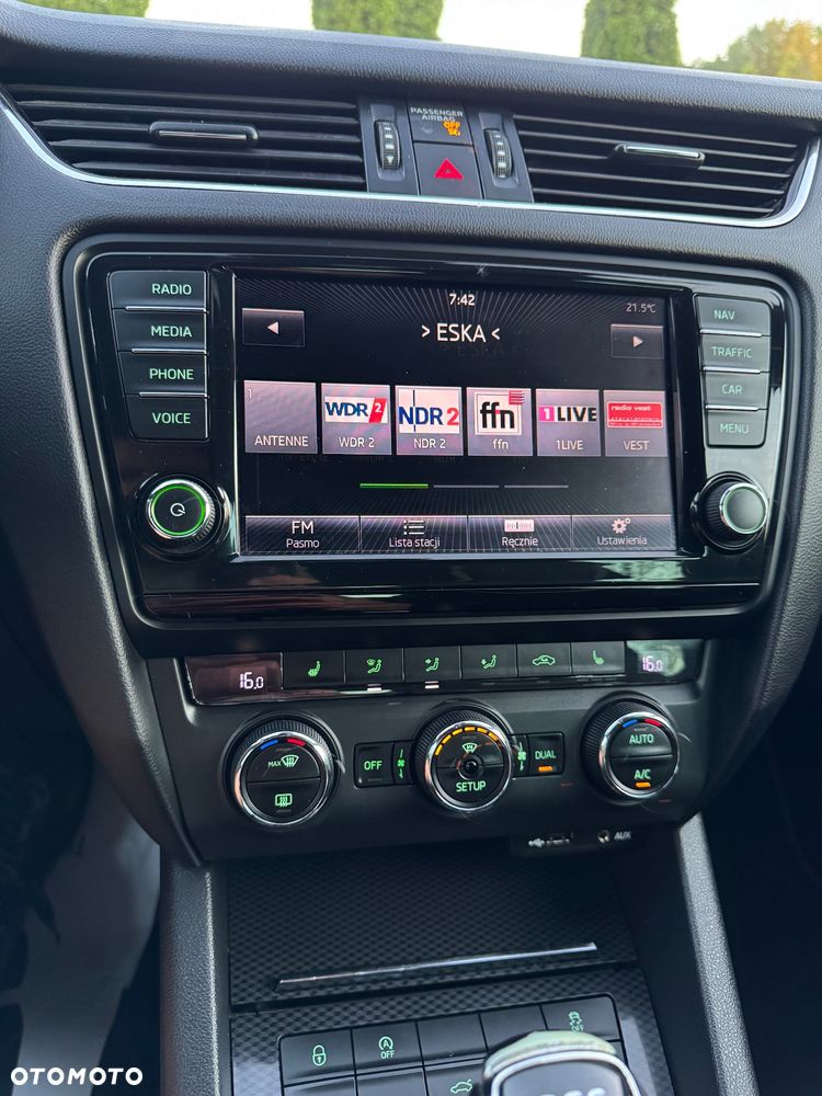 Skoda Octavia 2.0 TDI (Green tec) DSG RS - 20