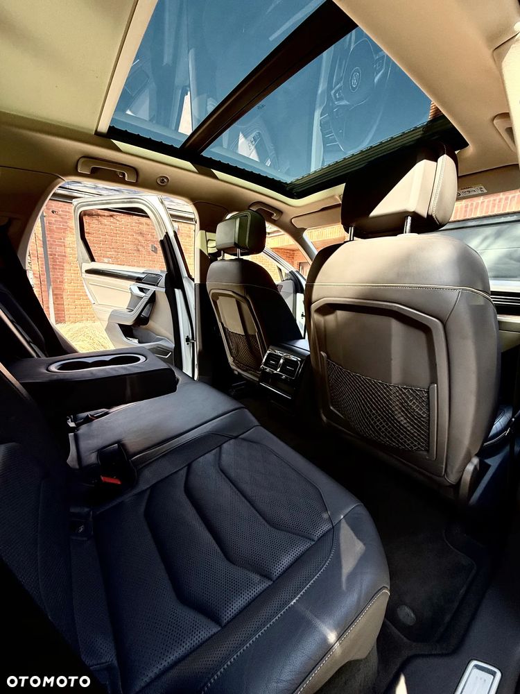 Volkswagen Touareg 3.0 V6 TDI SCR 4Mot R-Line - 10