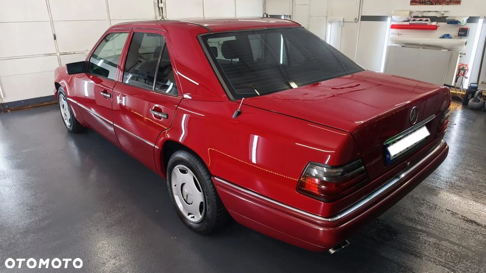 Mercedes-Benz W124 (1984-1993) - 1