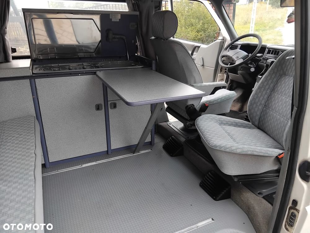 Volkswagen California - 13