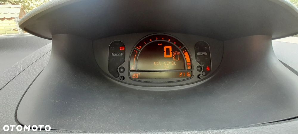 Renault Modus 1.4 Confort Authentique - 9