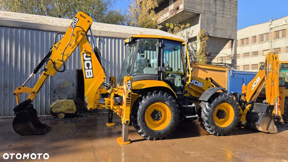 JCB 4 CX PRO - 13
