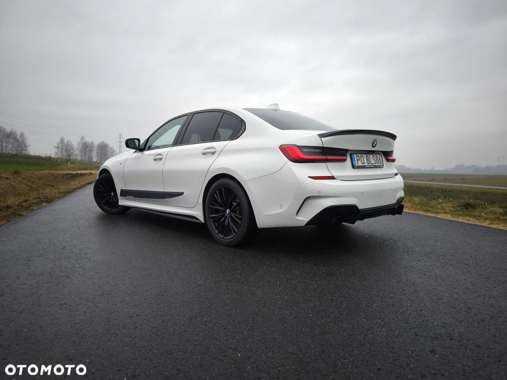 BMW Seria 3 330i M Sport sport - 1