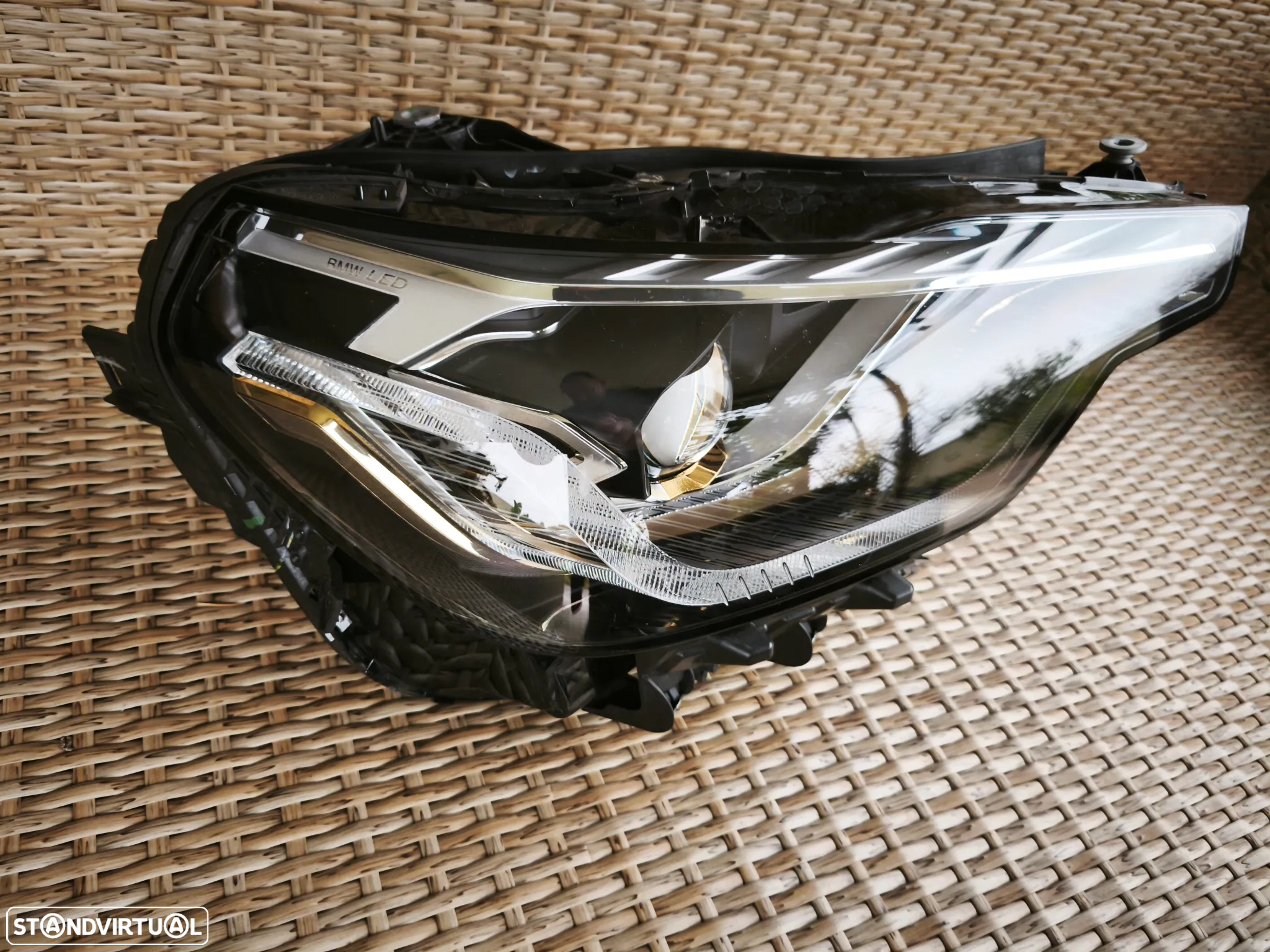 Farol direito full Led série 2 G87 G42 - 5A320F4 - 2