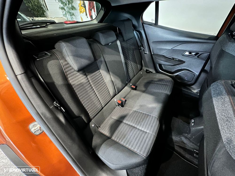 Peugeot e-2008 50 kWh Active - 31