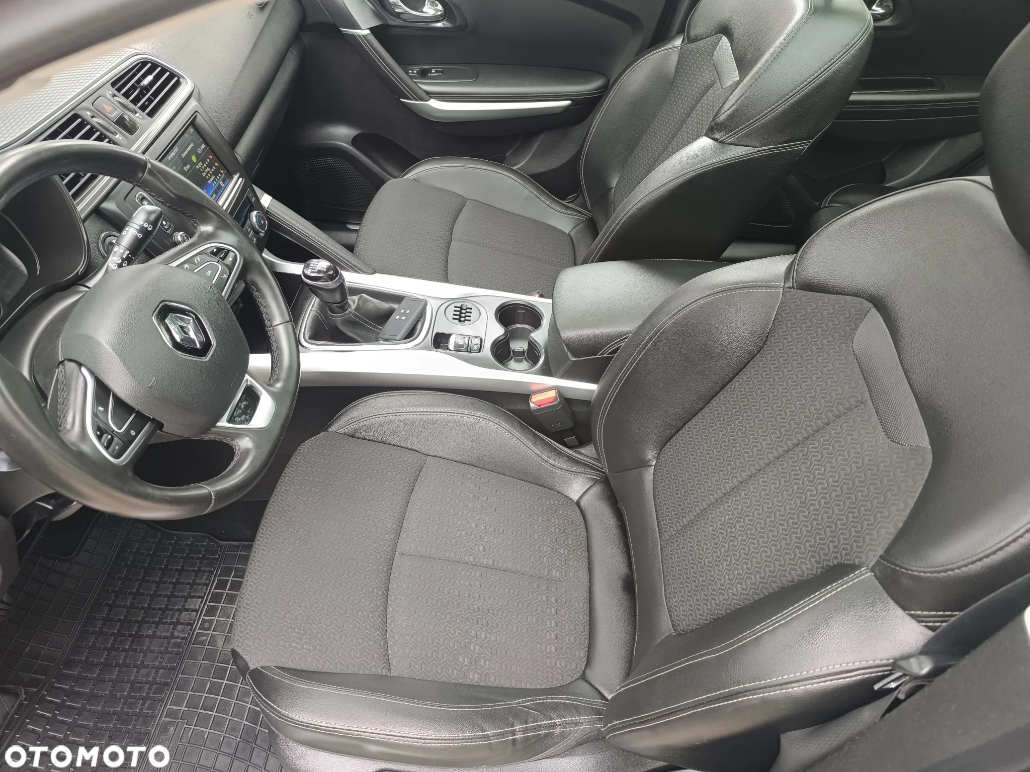 Renault Kadjar 1.2 Energy TCe Intens - 23