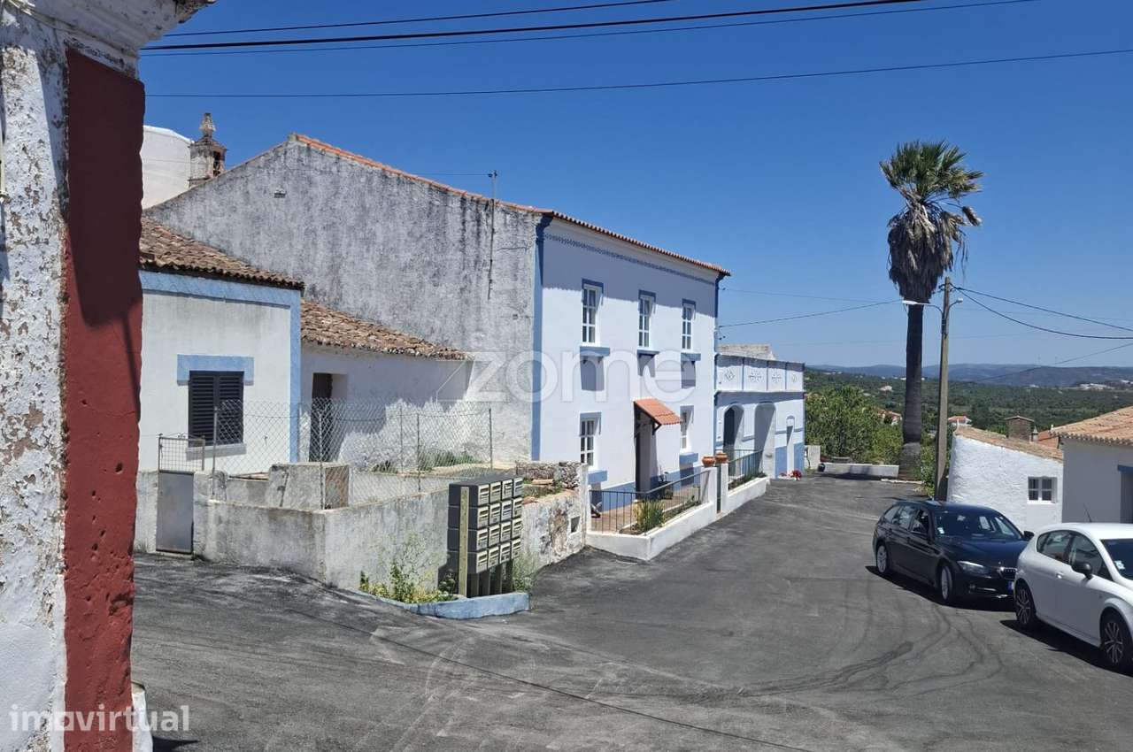 Ruína para recuperar em Aldeia das Cortes, S.B.Messines - Grande imagem: 2/15
