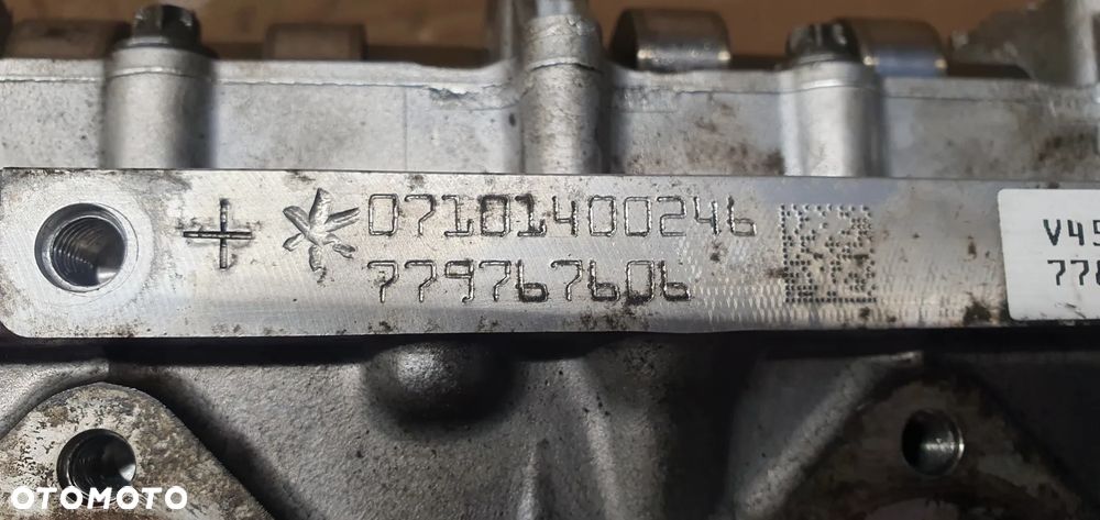 Głowica kompletna wałki BMW I E87 Lift 2.0D 7797676 7781093 7797678 - 8