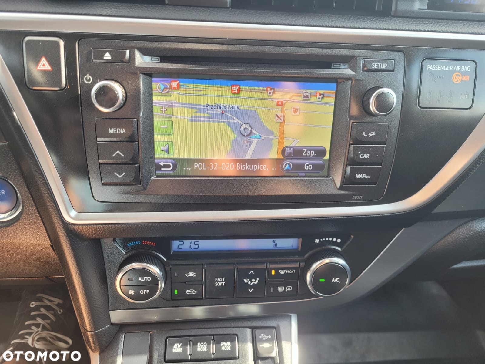 Toyota Auris - 23