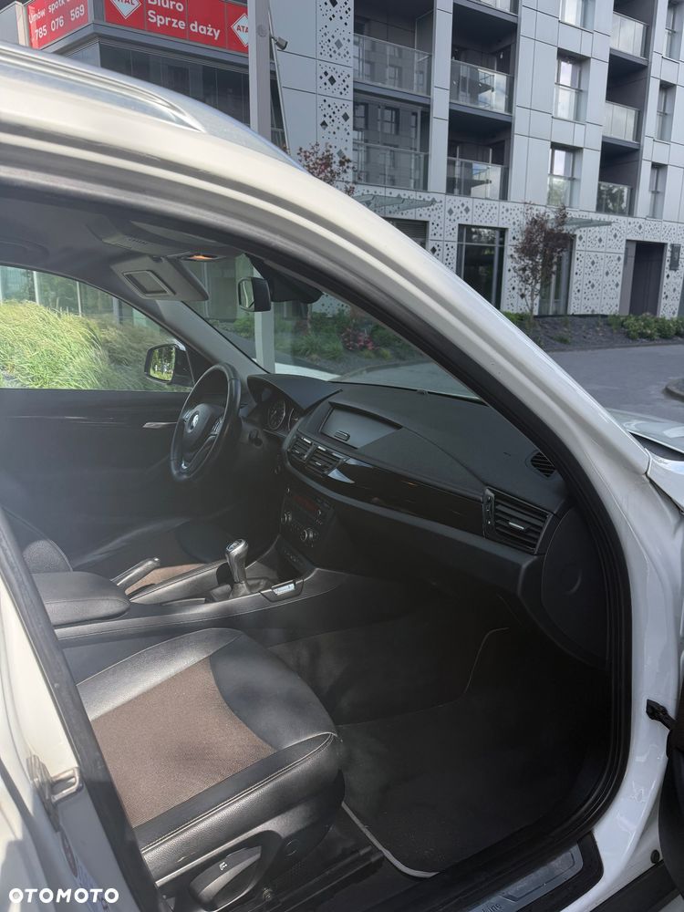 BMW X1 xDrive20d - 9