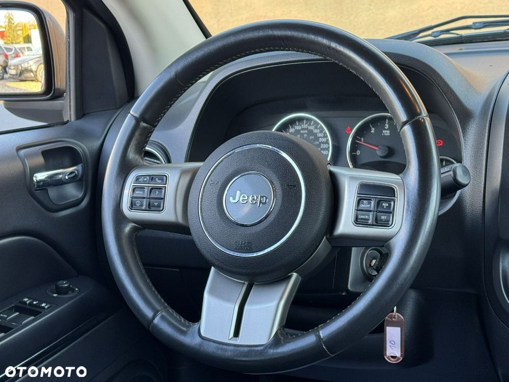Jeep Compass - 25
