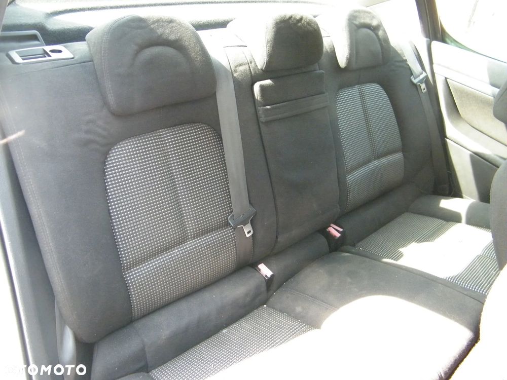 Peugeot 407 2.0 HDI 136 KM silnik DW10BTED4 skrzynia ML6C lakier EZR - 7