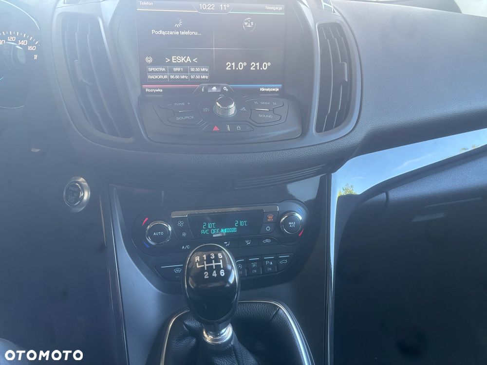 Ford Kuga 1.5 EcoBoost 2x4 Titanium - 37