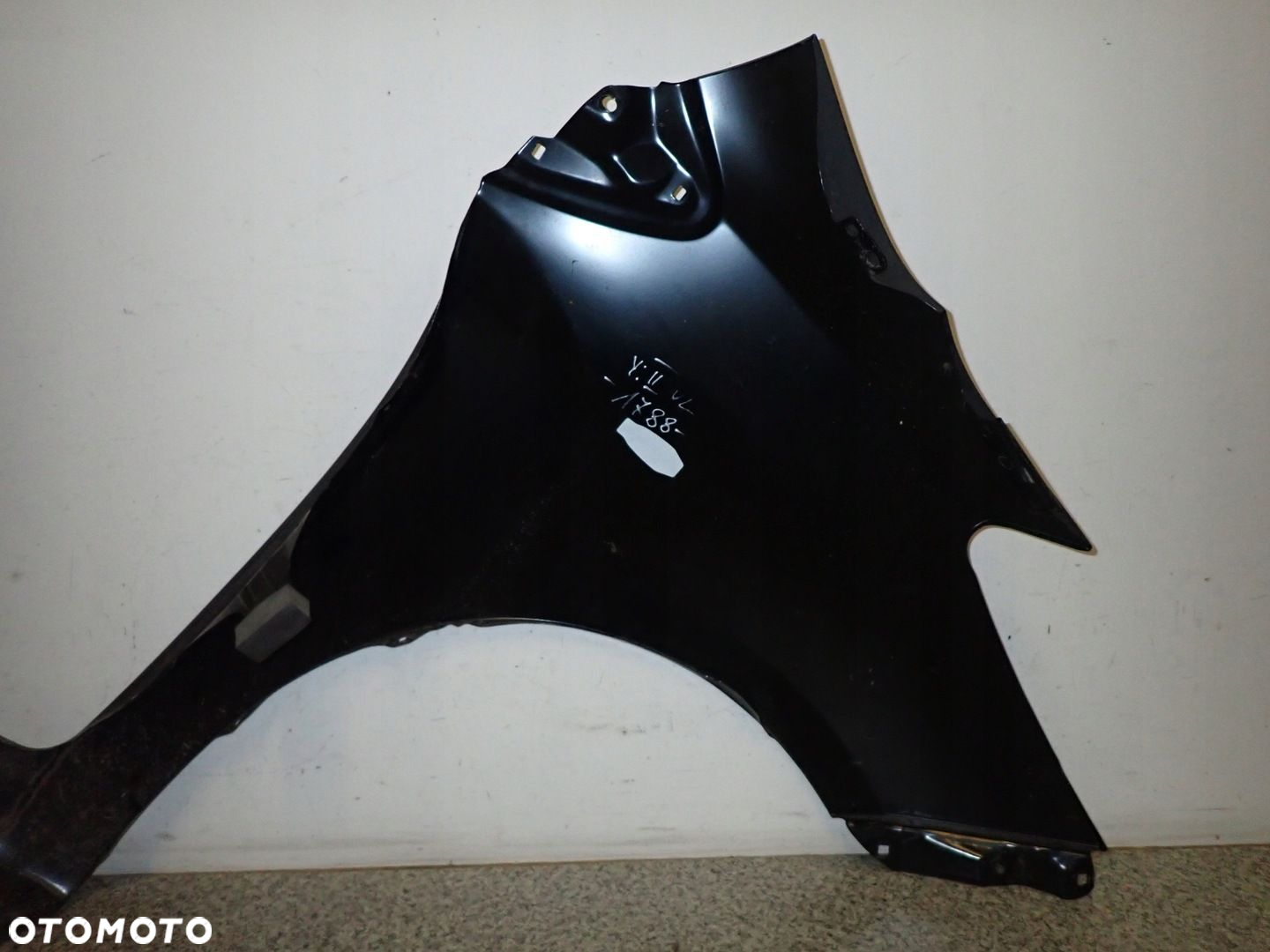 TOYOTA YARIS II 06-11 BŁOTNIK PRZEDNI LEWY - 12