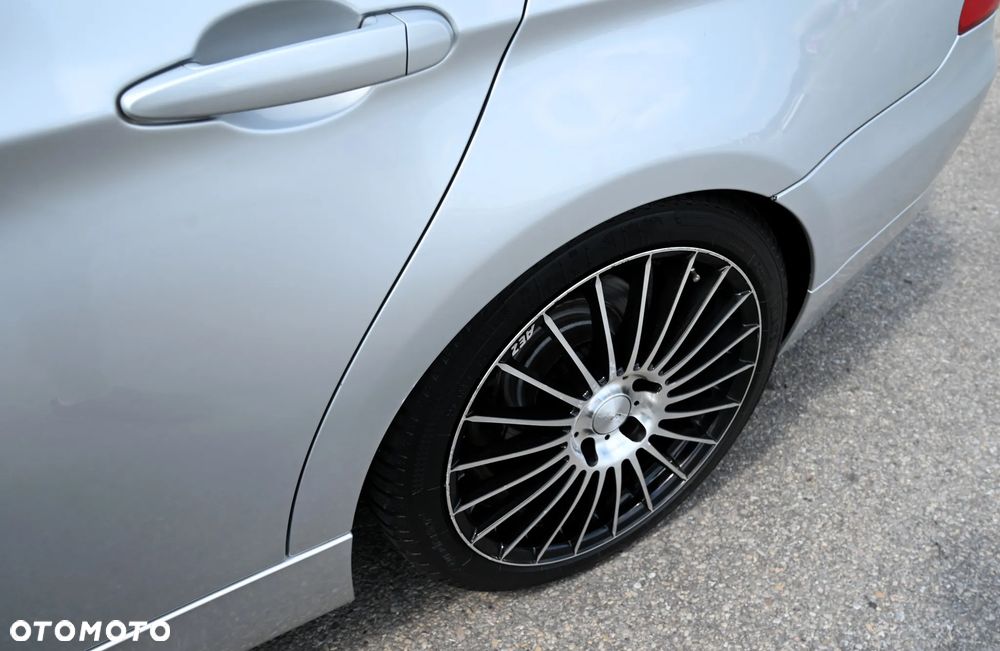 BMW Seria 3 - 28