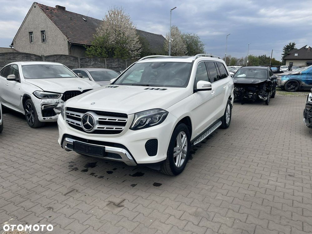 Mercedes-Benz GLS 350 d 4Matic 9G-TRONIC AMG Line - 3