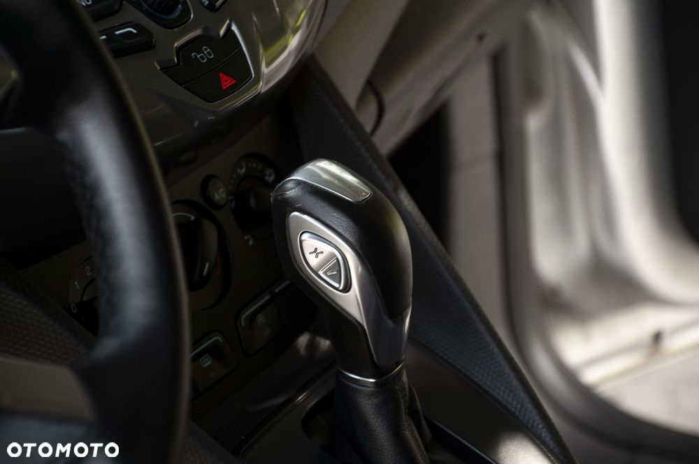 Ford Transit Connect - 20