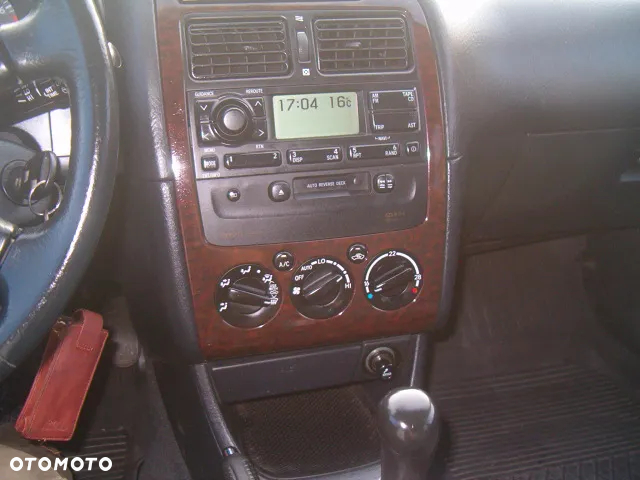 Toyota Avensis 1.8 VVT-i Terra Plus - 24