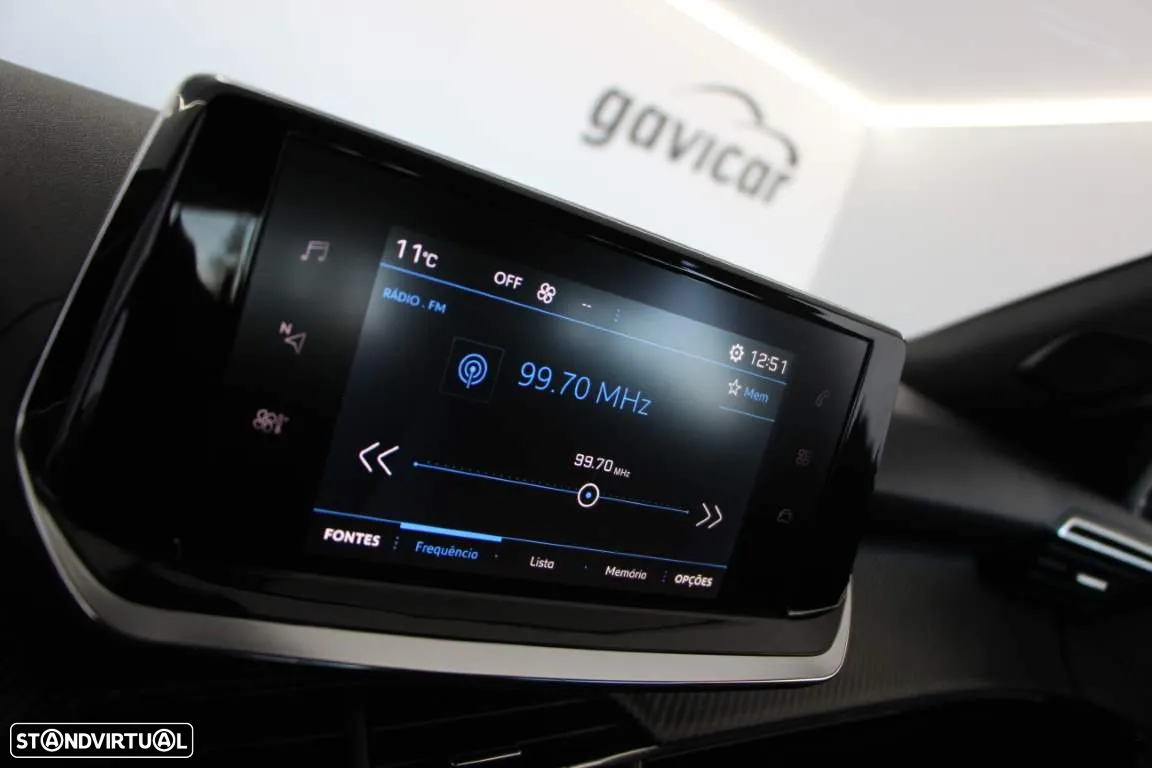 Peugeot 2008 1.2 PureTech Allure EAT8 - 12