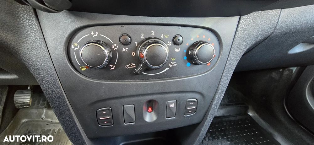 Dacia Logan 0.9 TCe Prestige - 8