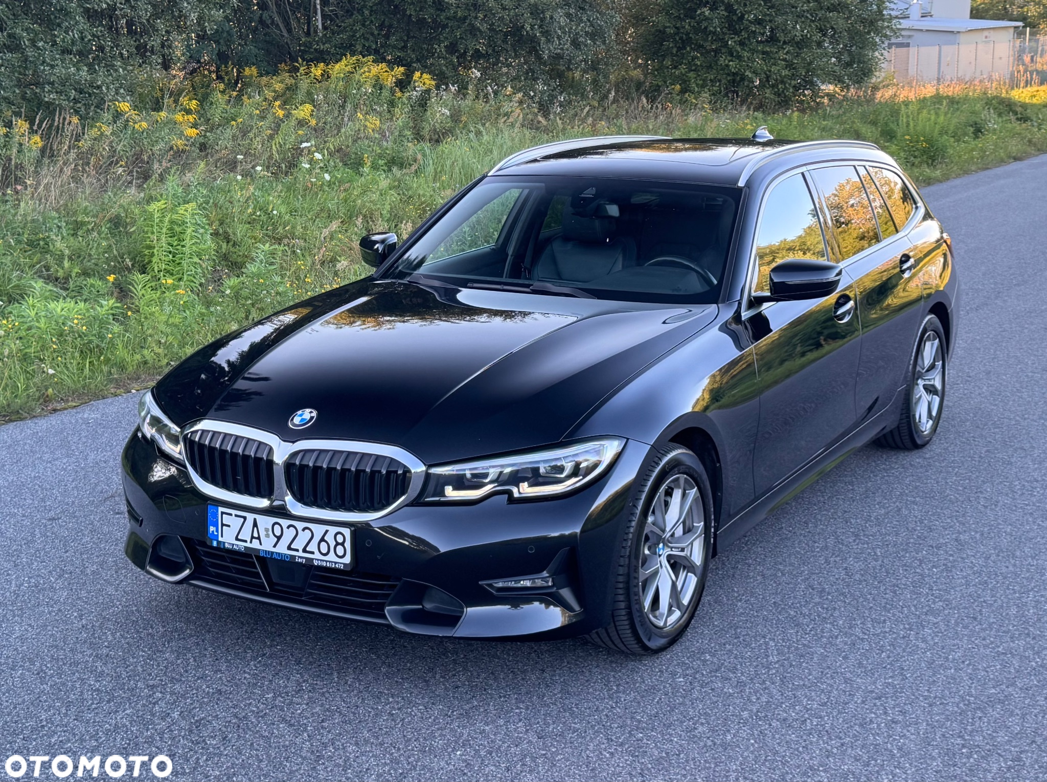 BMW Seria 3 330i - 10