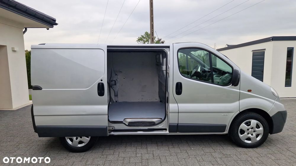 Opel Vivaro - 19