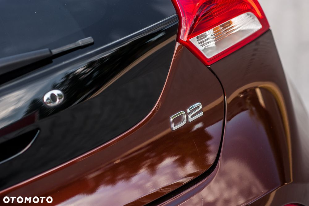 Volvo V40 Cross Country - 28