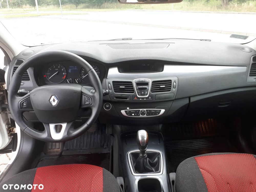 Renault Laguna 1.6 16V 110 Expression - 20