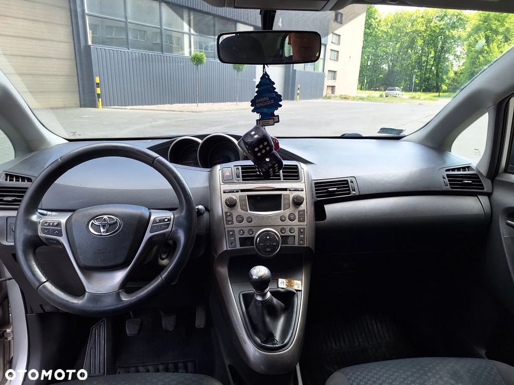 Toyota Verso 2.0 D-4D Sol 7os - 8
