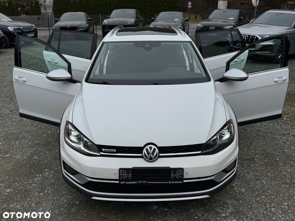 Volkswagen Golf - 39