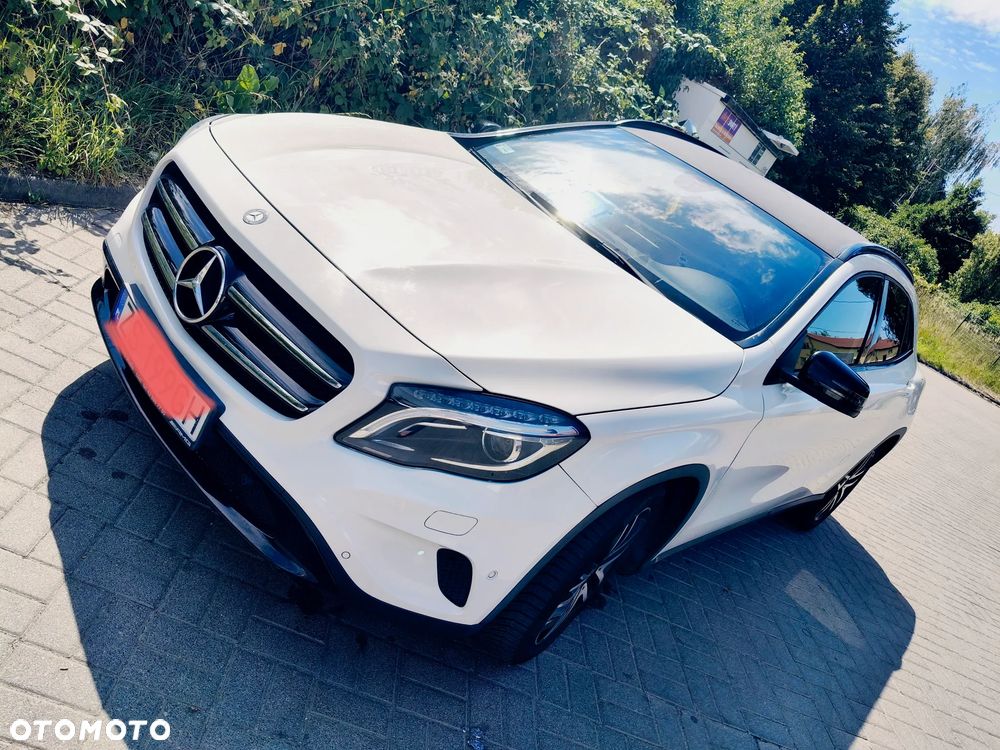 Mercedes-Benz GLA 200 7G-DCT - 5