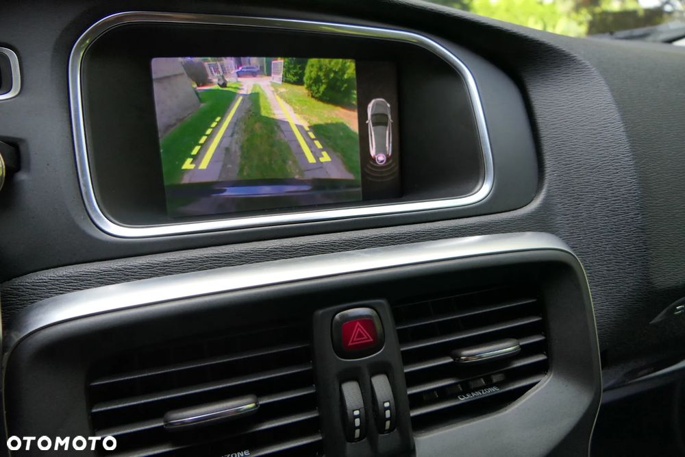 Volvo V40 Cross Country D3 Geartronic Momentum - 23