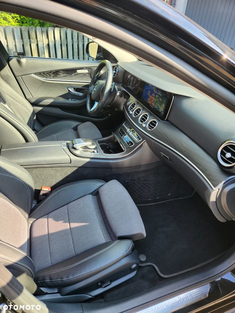 Mercedes-Benz Klasa E 220 d 4-Matic 9G-TRONIC - 7