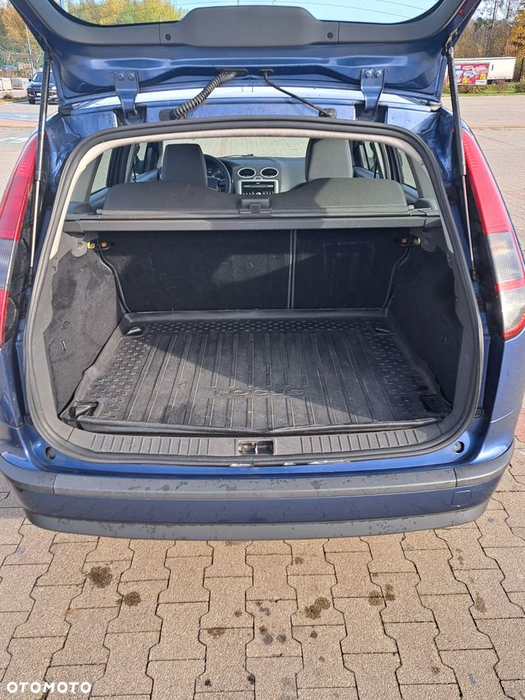 Ford Focus 1.6 Ti-VCT Style - 10