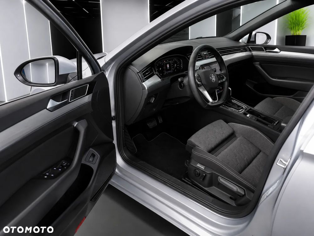 Volkswagen Passat Variant 2.0 TDI EVO Business DSG - 8