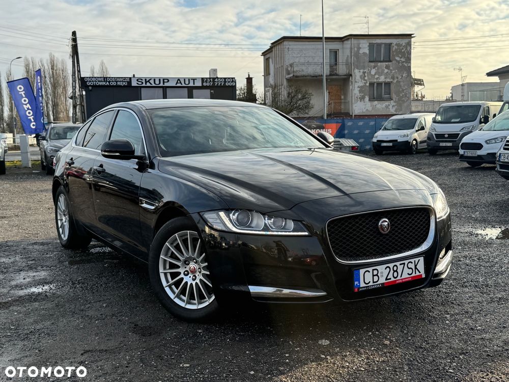 Jaguar XF 2.0 i4D Pure - 11